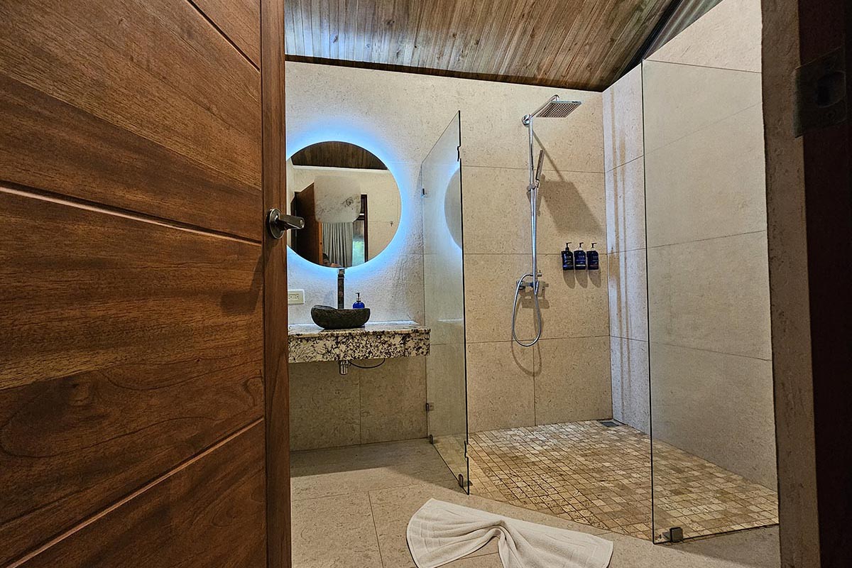 Hotel Pachira Lodge